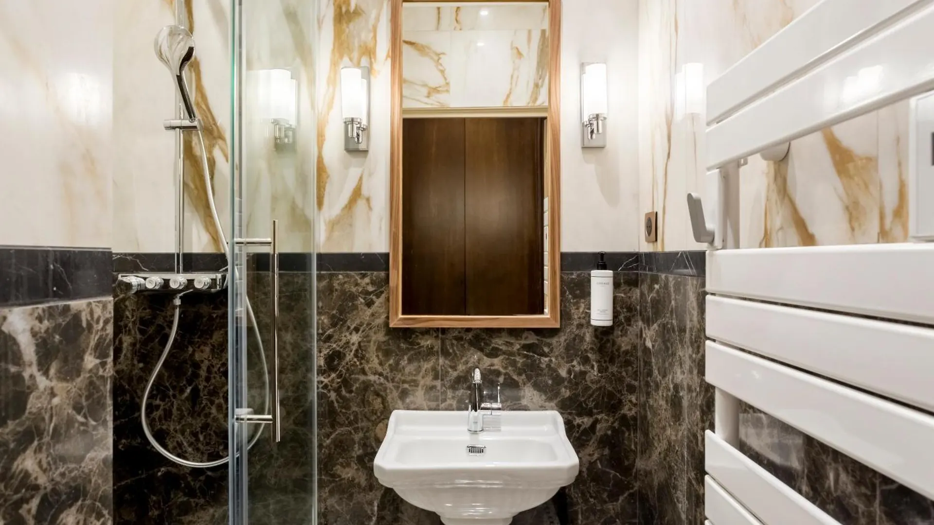 Apartment Merveil - Signature Suite - Champs Elysees - Alfred Paris