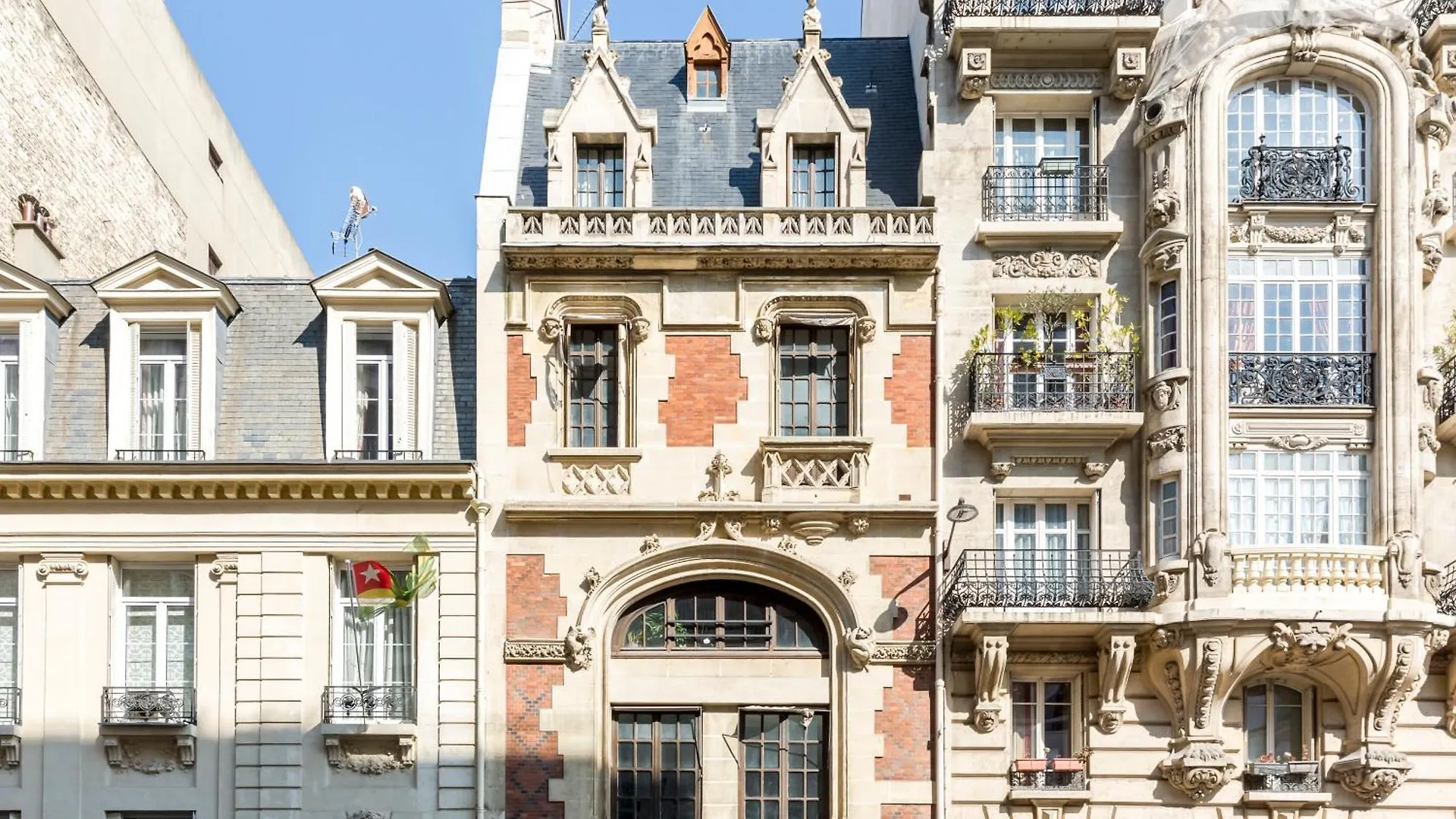 Merveil - Signature Suite - Champs Elysees - Alfred Paris France