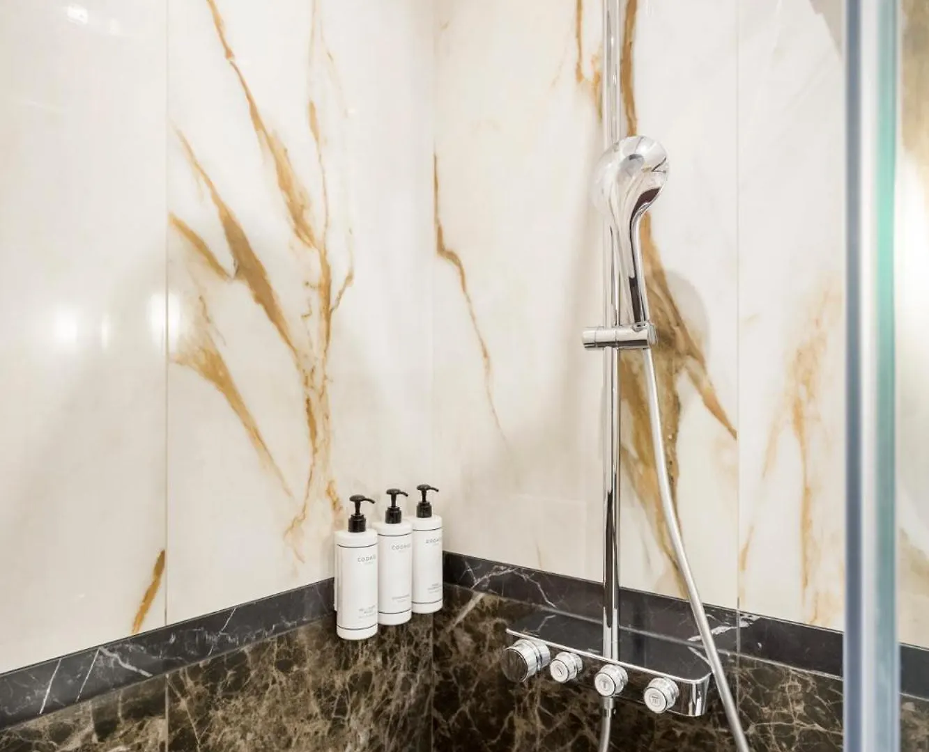 Merveil - Signature Suite - Champs Elysees - Alfred Paris Apartment