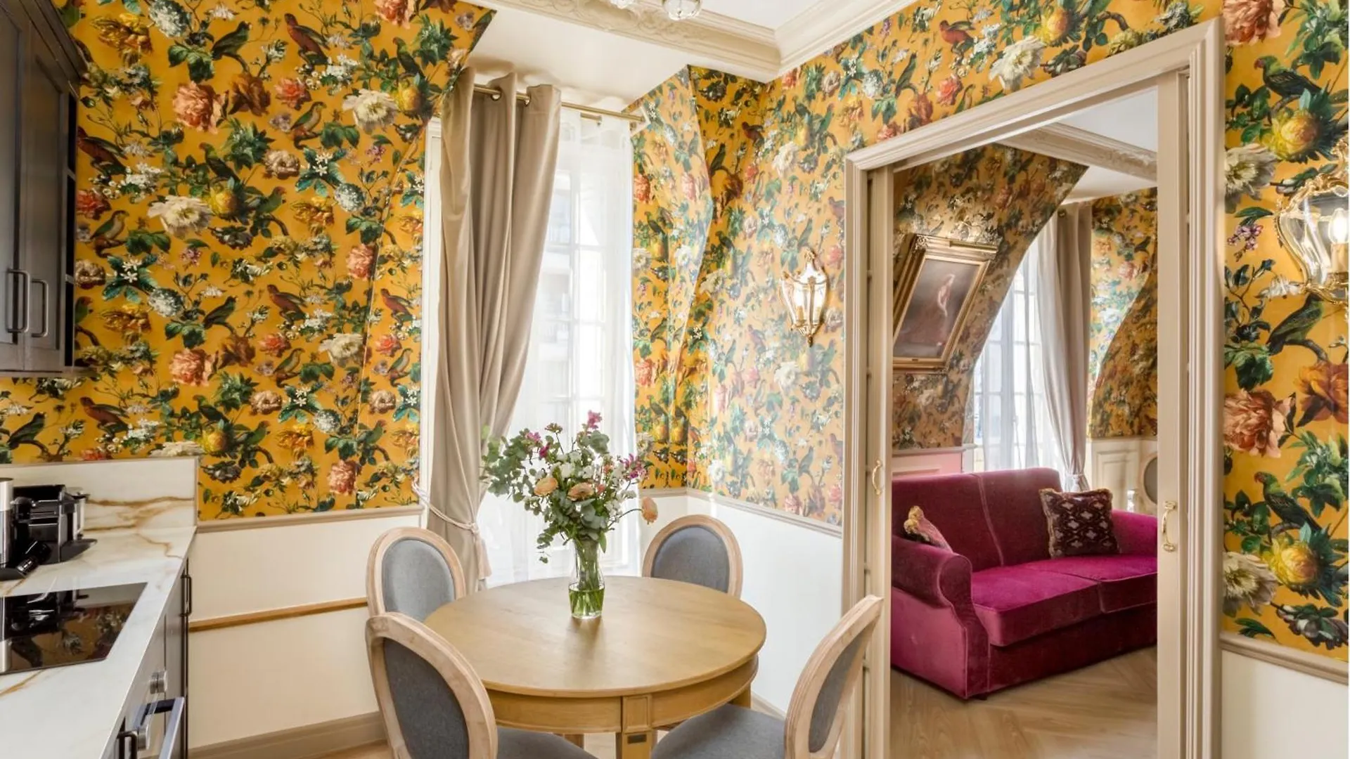 Merveil - Signature Suite - Champs Elysees - Alfred Paris Apartment